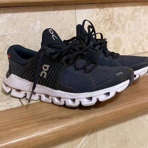On Cloudswift women’s running shoes